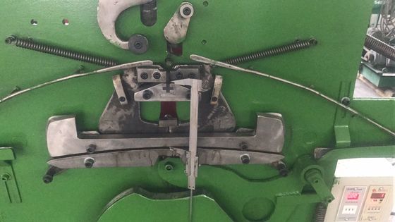 स्वचालित लाँड्री जस्ती स्टील वायर हैंगर बनाने की मशीन
