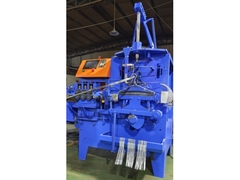 पीवीसी-लेपित तार हैंगर मशीन QK-2YS चल रही है